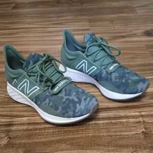 New Balance Green Sneakers Sleek Breathable Design